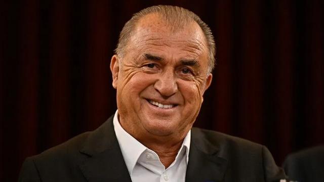 Galatasaray-Barcelona Maçında Fatih Terim'den Beklenmedik Sürpriz