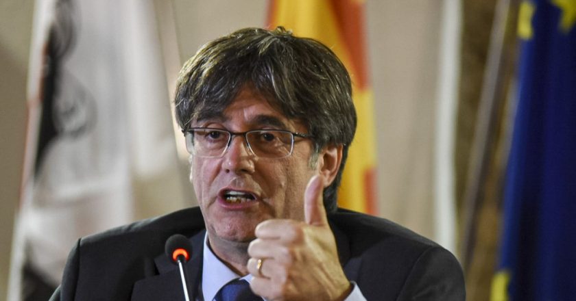 Katalan ayrılıkçı lider Puigdemont, İspanya'ya dönmek istediğini söyledi