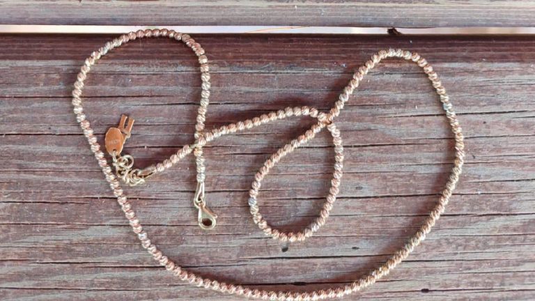 Afyonkarahisar'da bir restoranda müşterinin çantasını çalan şüpheli yakalandı