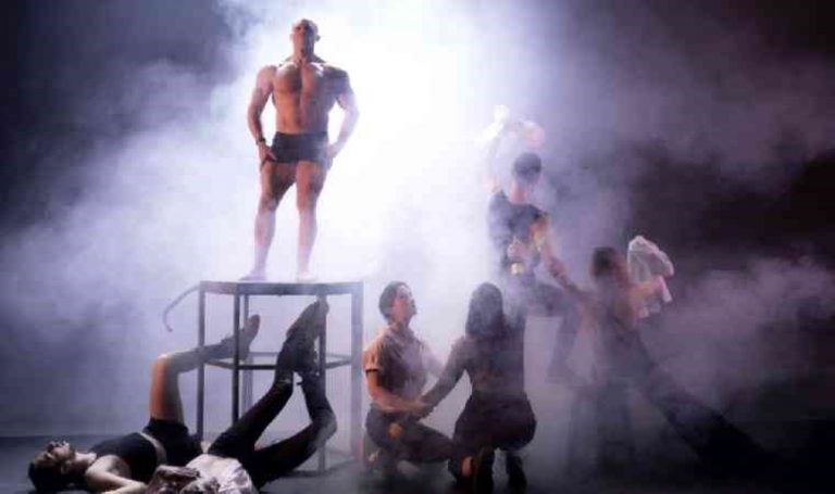 Salt Galata'daki Barrio sergisi “sadece bakmayı” değil, “durup düşünmeyi” vaad ediyor – Son Dakika Kültür Sanat Haberleri