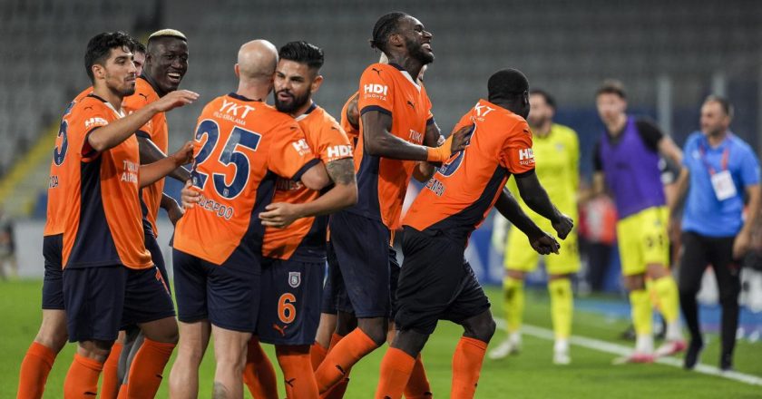 Başakşehir, UEFA Konferans Ligi'nde lig aşamasına yükseldi