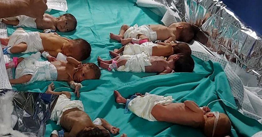Gazze’deki hükümet: İsrail, Gazze’ye aşı girişini engelleyerek 602 bin çocuğun hayatını tehdit ediyor