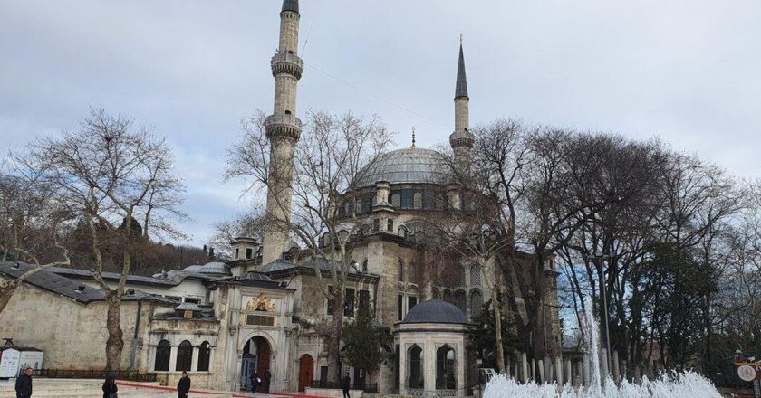 Eyüp Sultan Camii Nerede, Nasıl Gidilir? Eyüp Sultan Camii Hakkında Bilinmesi Gerekenler