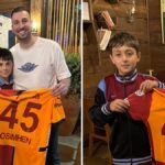 Osimhen’in formasını bir koleksiyoner aldı