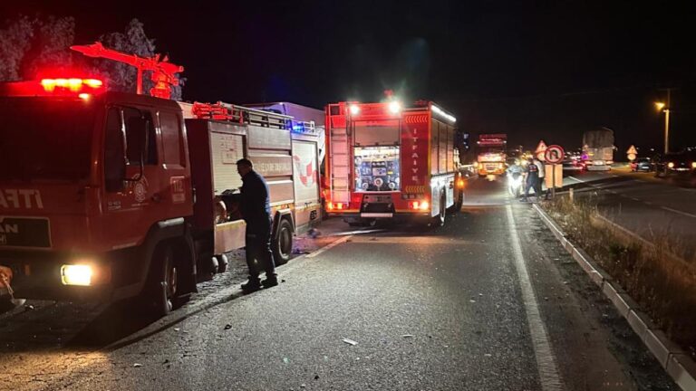 Balıkesir’de zincirleme trafik kazası: 5 yaralı