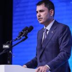 Bakan Kurum’dan Özgür Özel’e deprem konutu tepkisi!