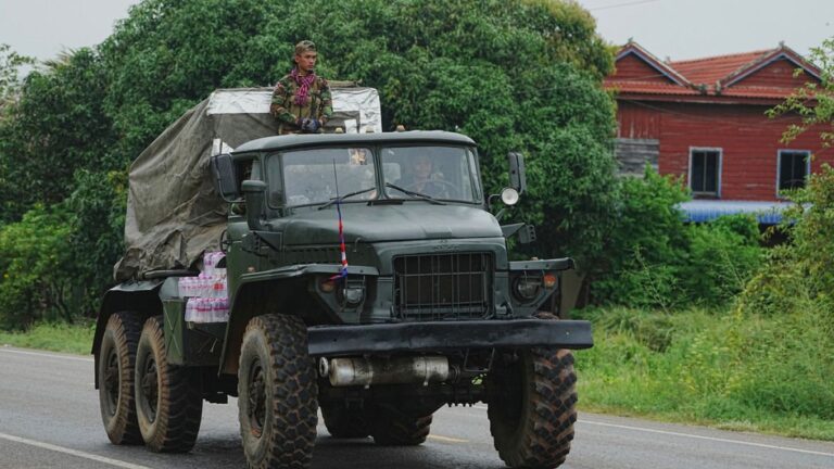 Tayland ve Kamboçya, ABD arabuluculuğundaki ateşkese destek veriyor
