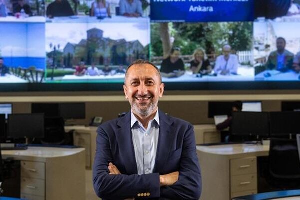 Türk Telekom CEO’su Ümit Önal: “9 milyondan fazla haneye 1 Gbps erişim hızı sunuyoruz”