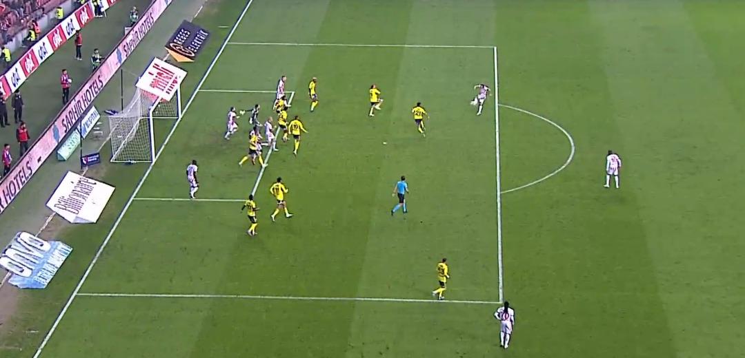 Samsunsport-Fenerbahçe maçında mükemmel tartışma! Musaba hedefi işaretledi, ancak pozisyon ofsayt nedenleriyle iptal edildi ... tartışmalar başladı ... 4