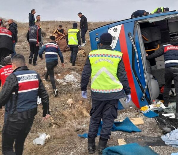 Sivas’ta cezaevi aracı kaza yaptı: 9 yaralı, 2’si ağır!