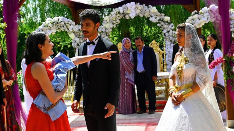 Halef Melek diziden ayrılıyor mu? Aybüke Pusat için karar verildi